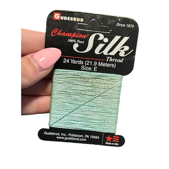 Gudebrod Other - Gudebrod Champion 100% Pure Silk Bead Cord SizeE 3Ply Turquoise Discontinued USA